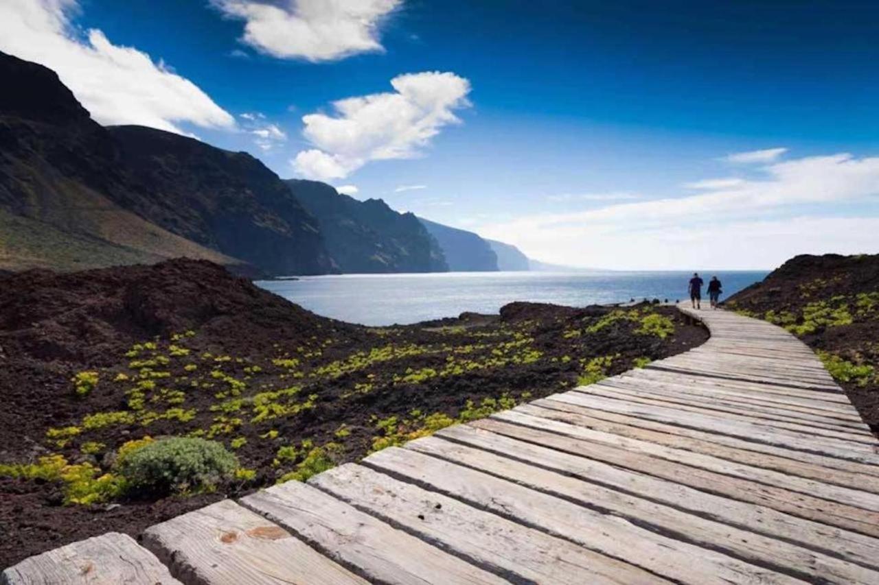 Casa Totalmente Renovada En Zona Muy Tranquila!!! Vistas Al Mar Y Montana Vila Buenavista Del Norte Exterior foto